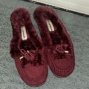 Airwalk fluffy shoes super cute used once in great condition size 8
